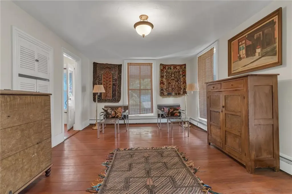 41 Lippitt Avenue Warwick RI 02889