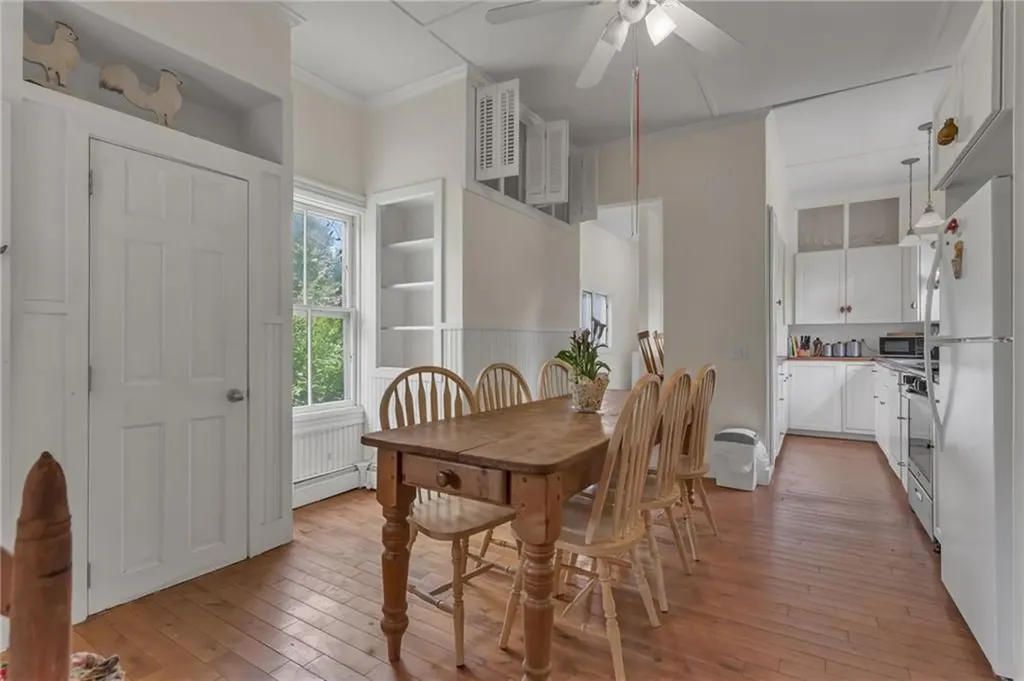 41 Lippitt Avenue Warwick RI 02889