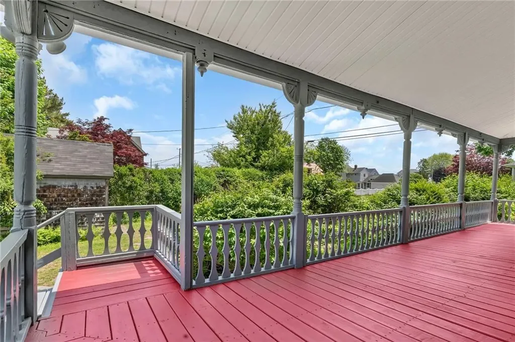 41 Lippitt Avenue Warwick RI 02889