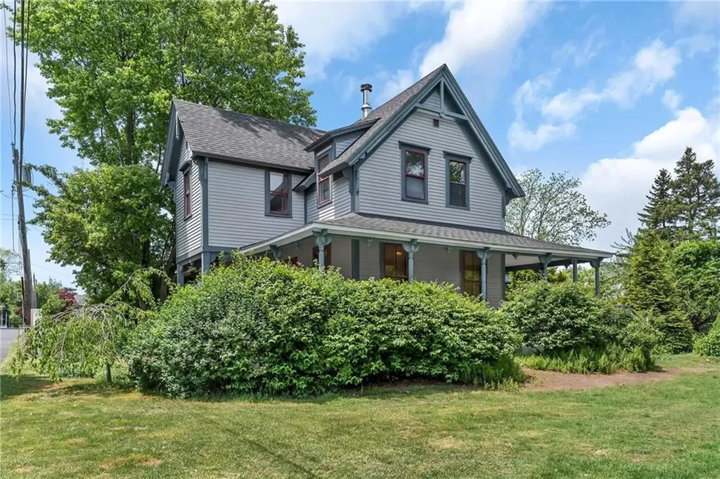 41 Lippitt Avenue Warwick RI 02889