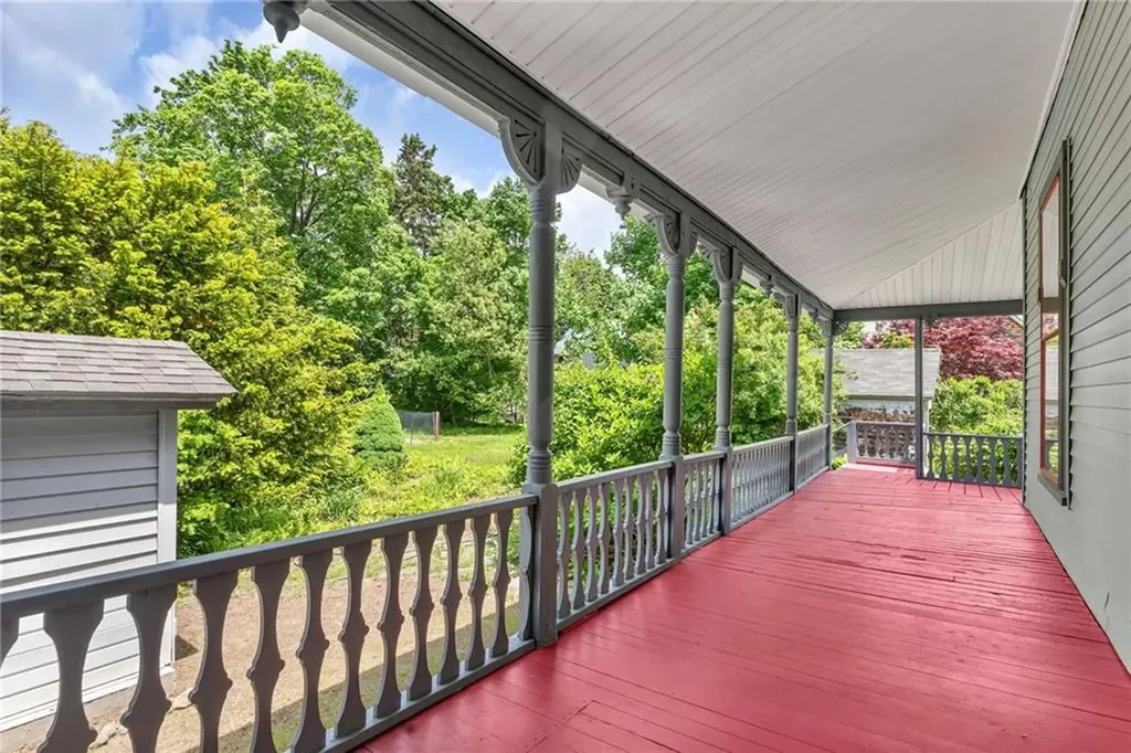 41 Lippitt Avenue Warwick RI 02889