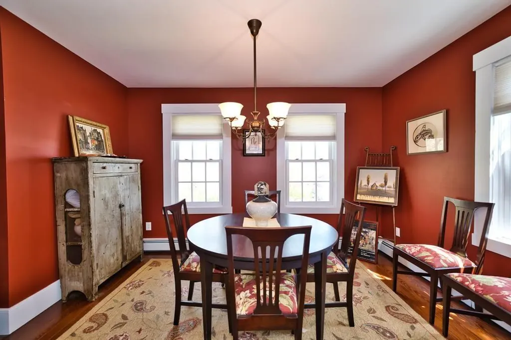 433 East Road Tiverton RI 02878