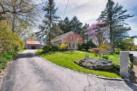 433 East Road Tiverton RI 02878