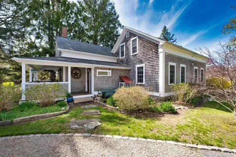 433 East Road Tiverton RI 02878