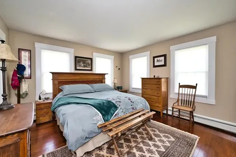 433 East Road Tiverton RI 02878
