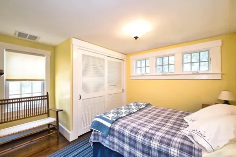433 East Road Tiverton RI 02878
