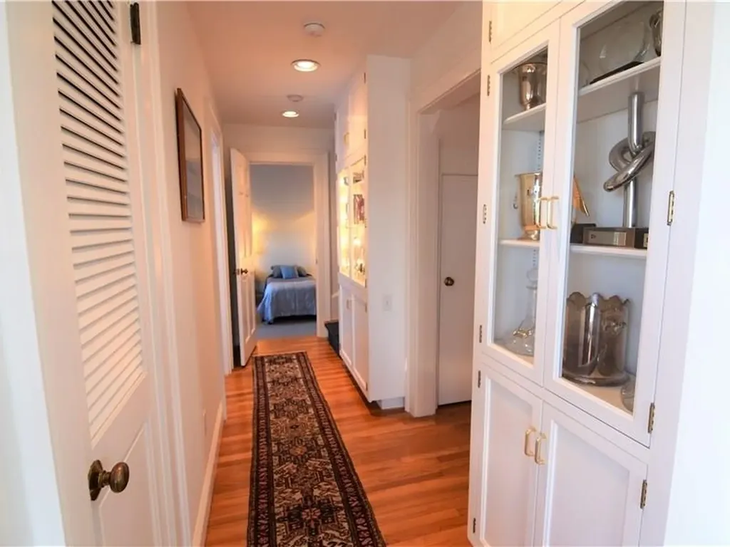 35 Chastellux Avenue Newport RI 02840