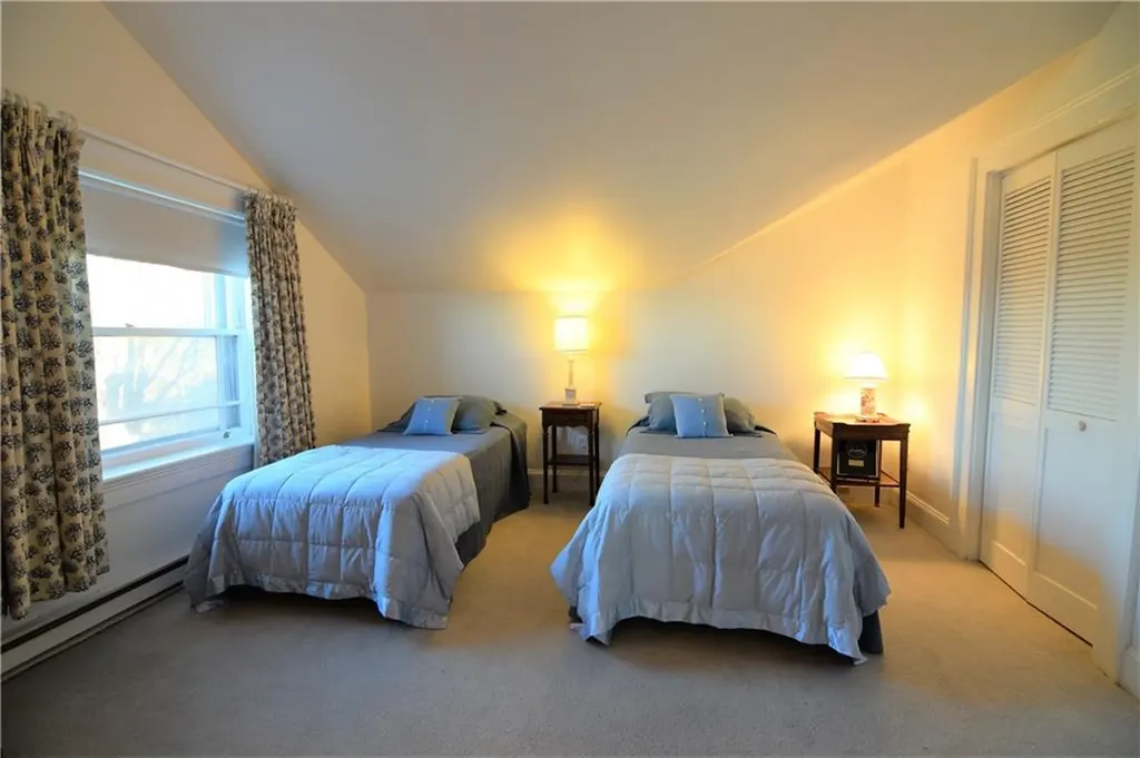 35 Chastellux Avenue Newport RI 02840