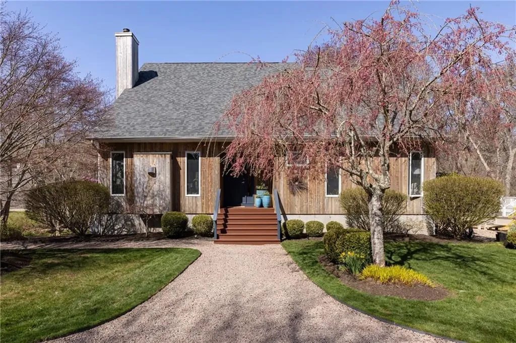 85 Gounod Road Westerly RI 02891