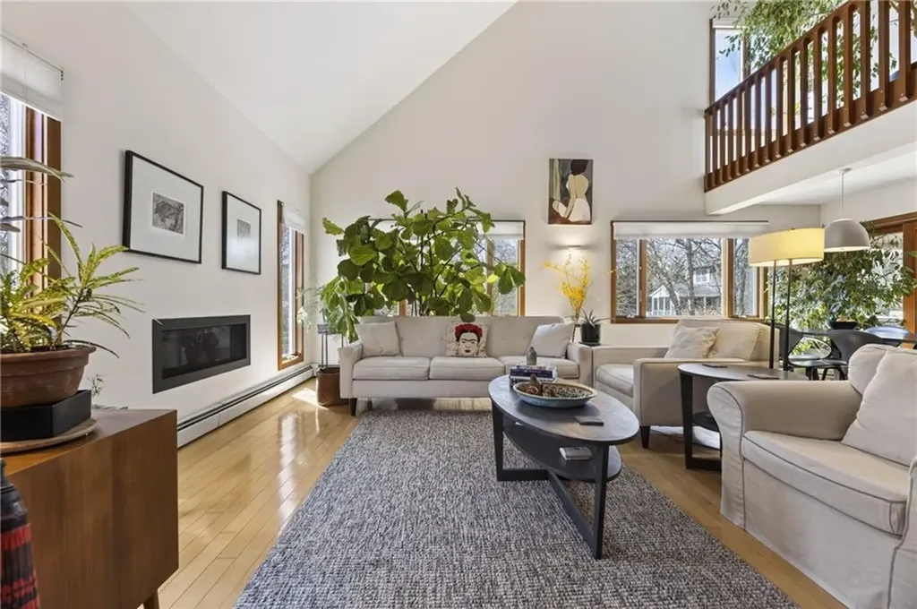 85 Gounod Road Westerly RI 02891