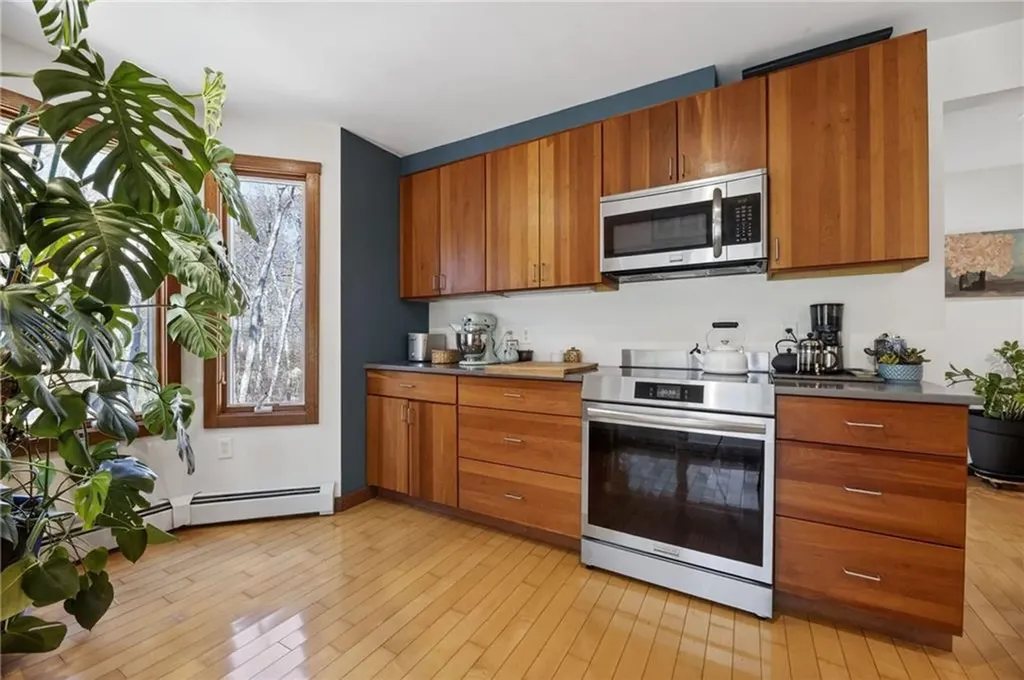 85 Gounod Road Westerly RI 02891