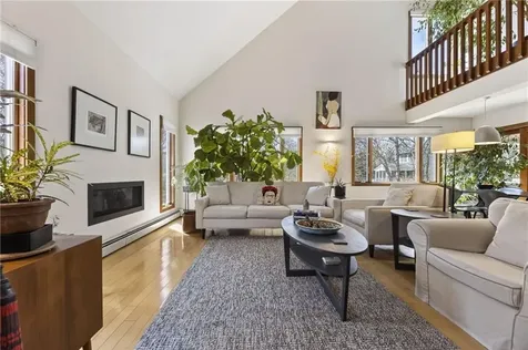 85 Gounod Road Westerly RI 02891