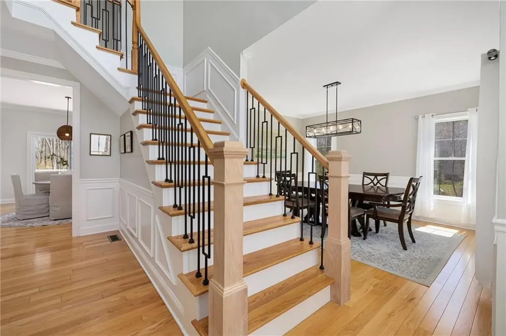 25 Kristin Drive Cranston RI 02921