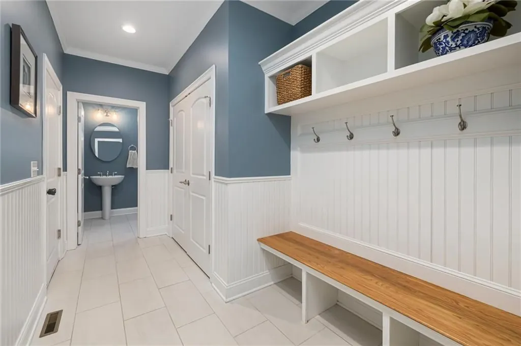 25 Kristin Drive Cranston RI 02921