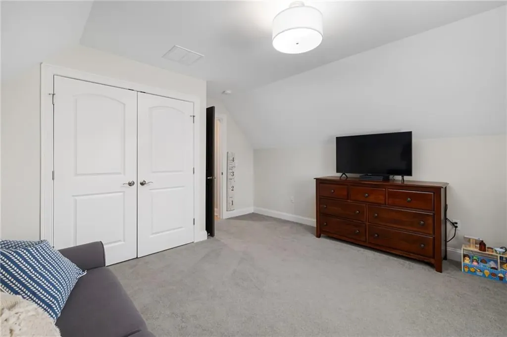25 Kristin Drive Cranston RI 02921