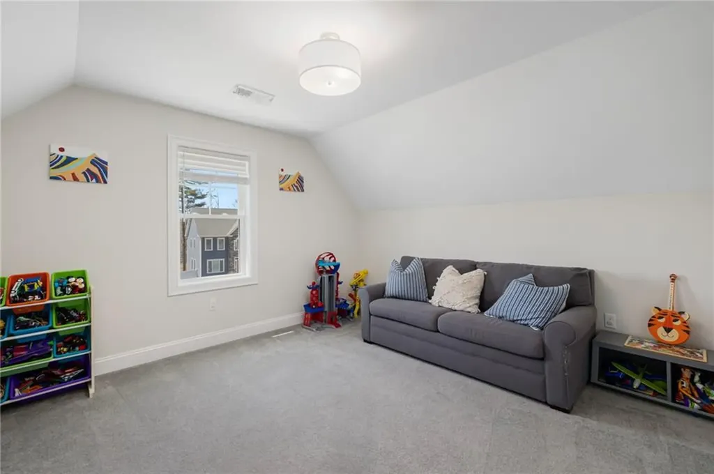 25 Kristin Drive Cranston RI 02921