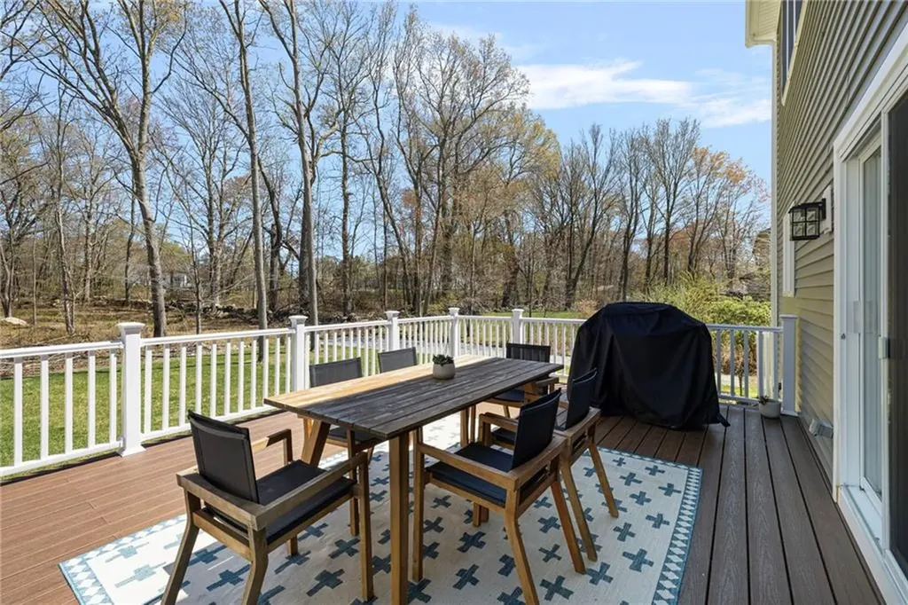 25 Kristin Drive Cranston RI 02921