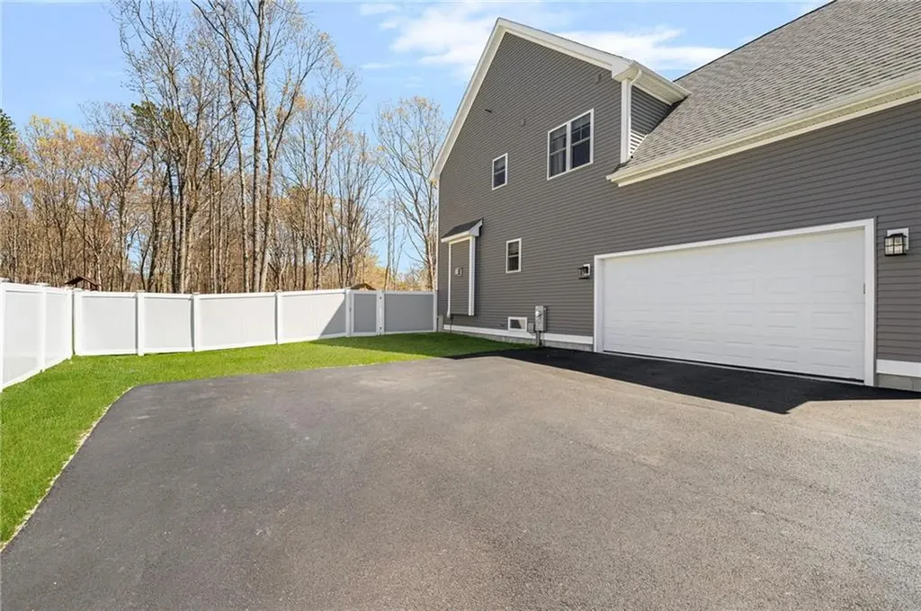 25 Kristin Drive Cranston RI 02921