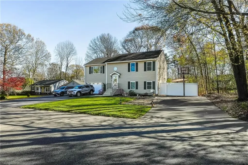 136 Bishop Hill Road Johnston RI 02919
