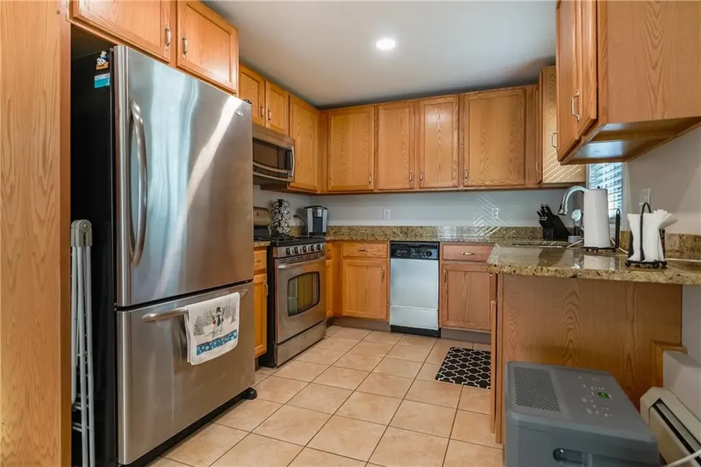 136 Bishop Hill Road Johnston RI 02919