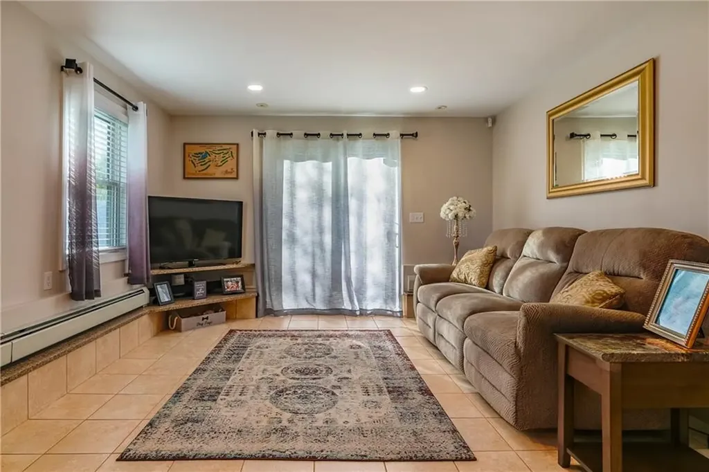 136 Bishop Hill Road Johnston RI 02919