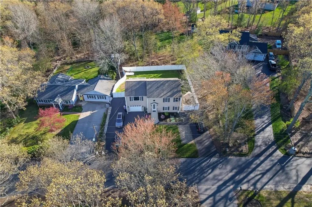 136 Bishop Hill Road Johnston RI 02919