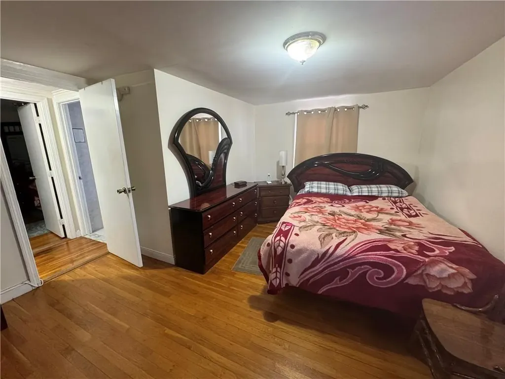 215 Roosevelt Street Providence RI 02909