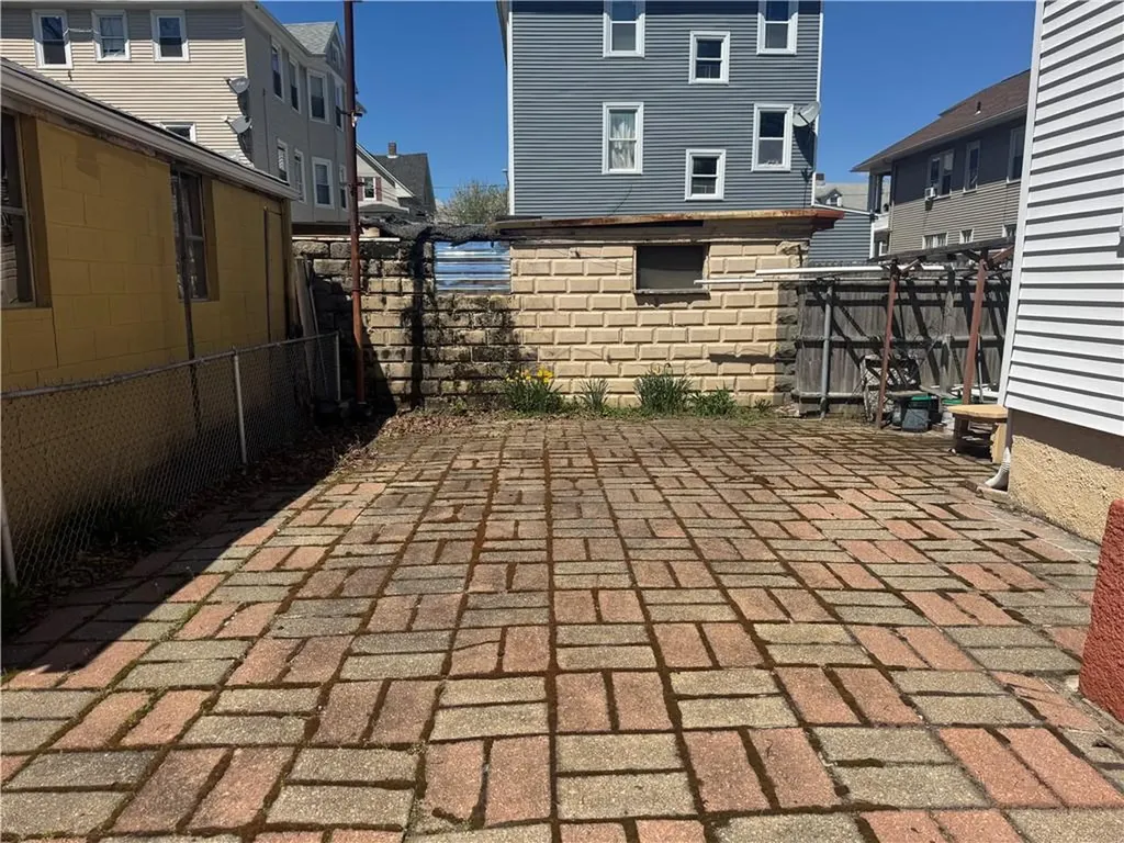 215 Roosevelt Street Providence RI 02909