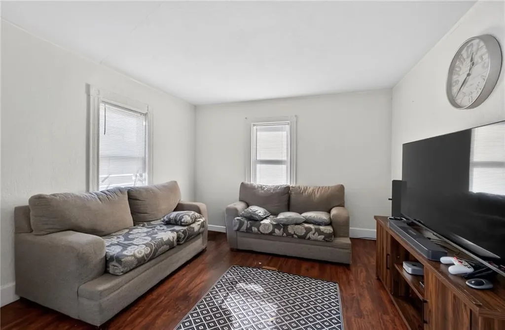 79 Chestnut Hill Avenue Cranston RI 02920
