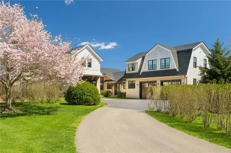 424 Third Beach Road Middletown RI 02842