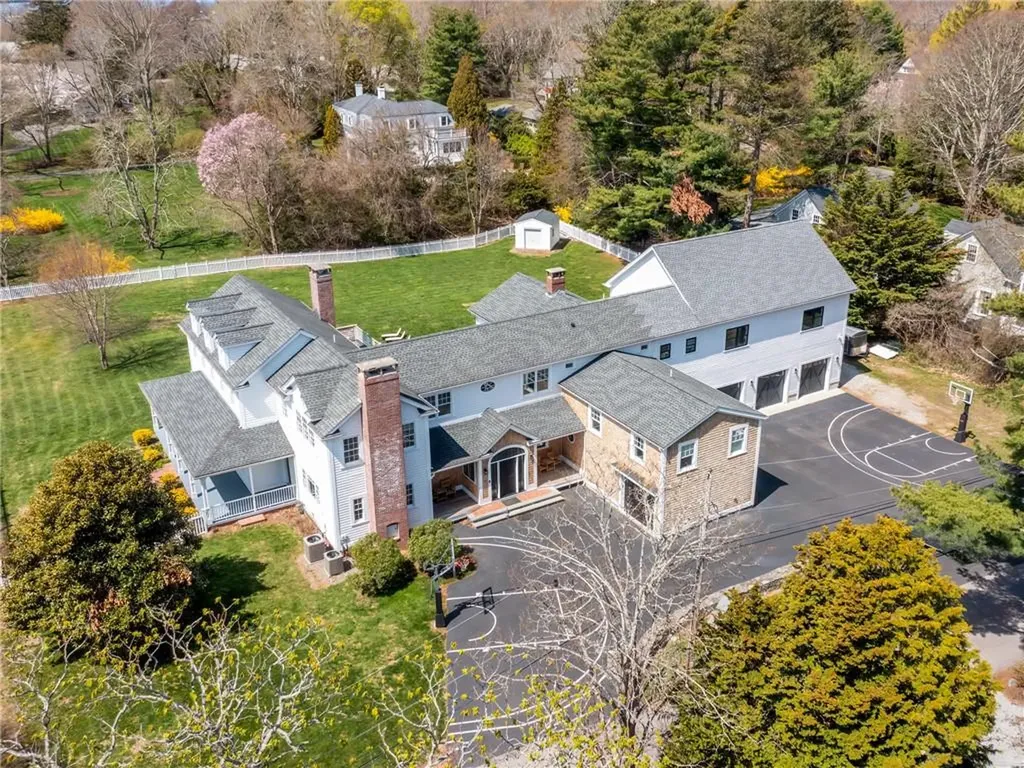 116 Nayatt Road Barrington RI 02806