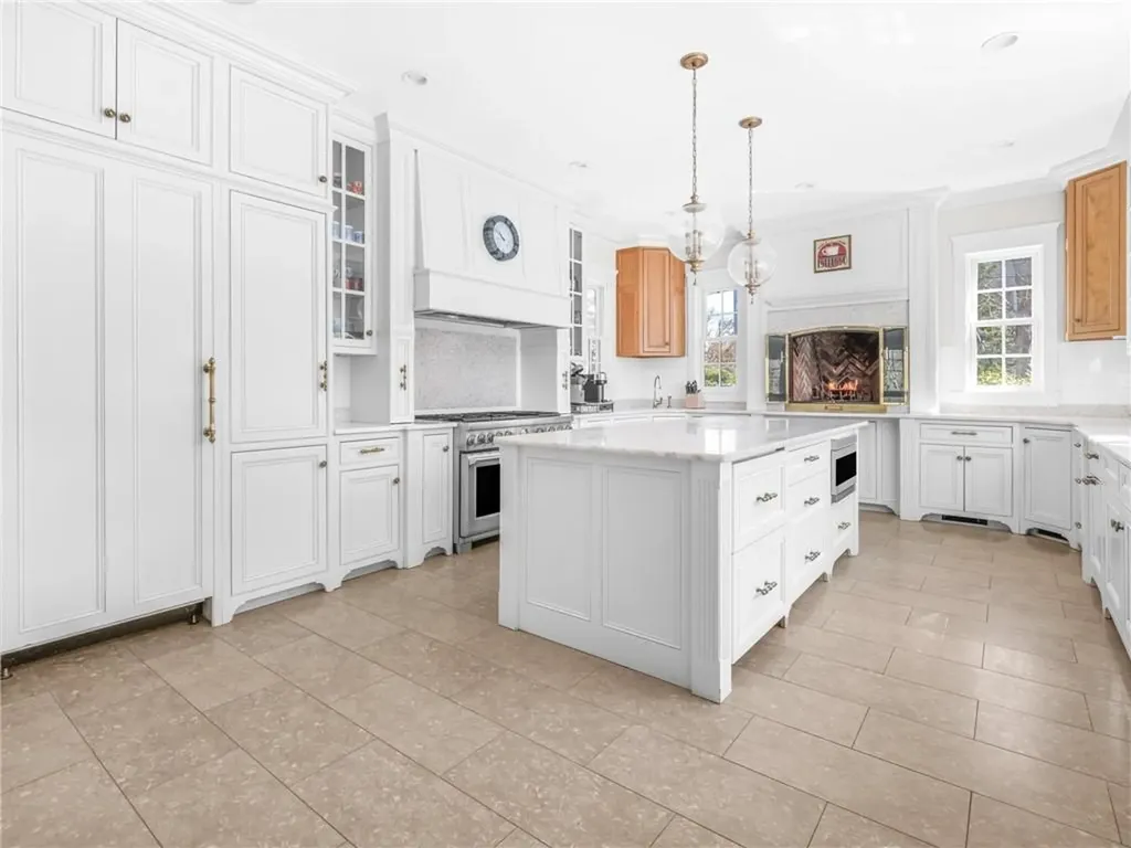 116 Nayatt Road Barrington RI 02806