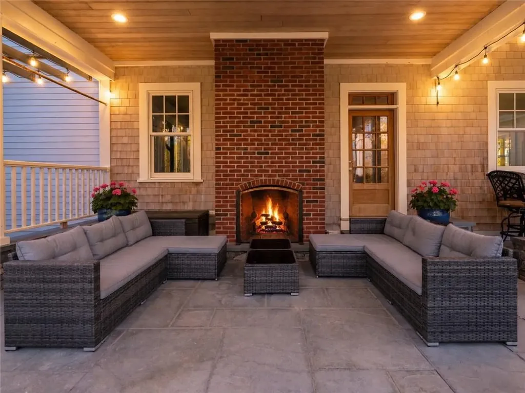 116 Nayatt Road Barrington RI 02806