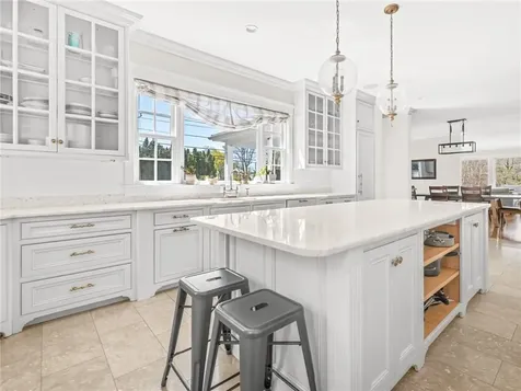 116 Nayatt Road Barrington RI 02806
