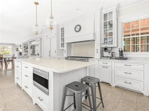 116 Nayatt Road Barrington RI 02806