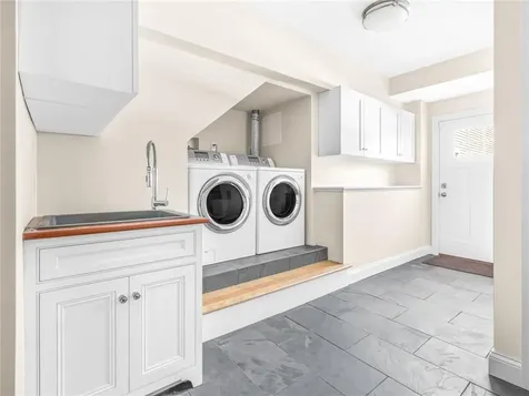 116 Nayatt Road Barrington RI 02806