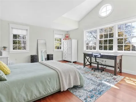 116 Nayatt Road Barrington RI 02806