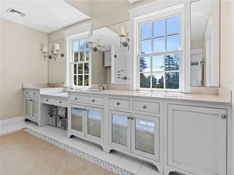 116 Nayatt Road Barrington RI 02806