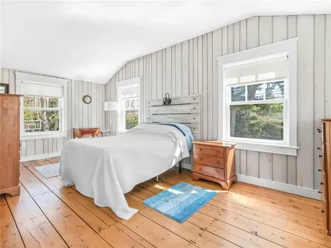116 Nayatt Road Barrington RI 02806