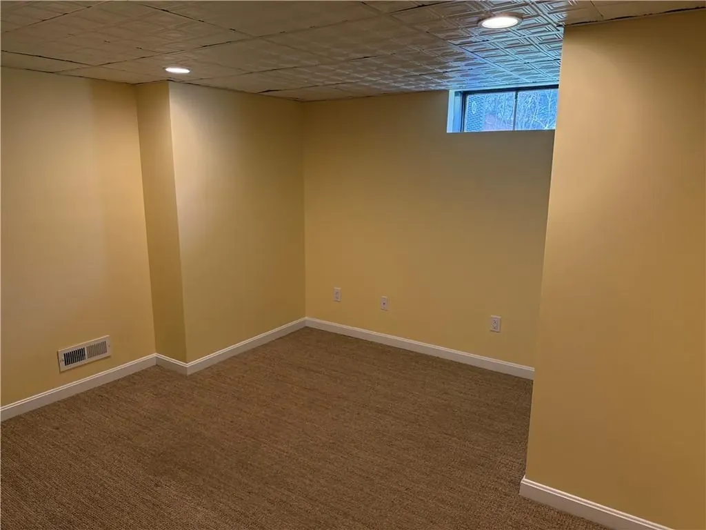 20 Casey Lane Coventry RI 02816
