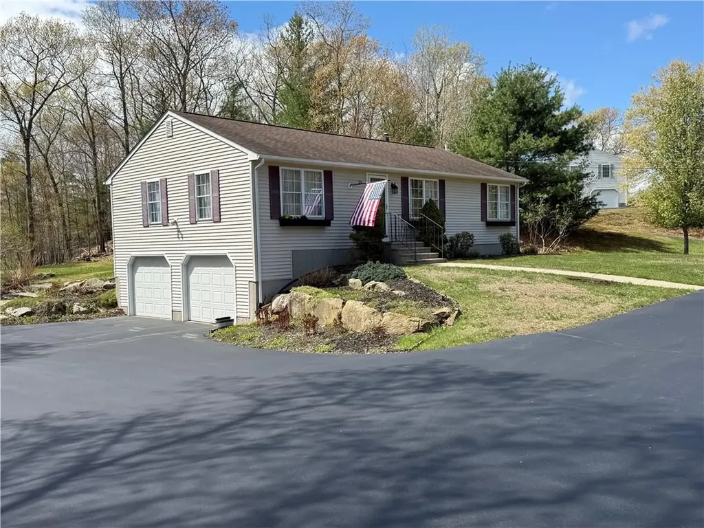 20 Casey Lane Coventry RI 02816