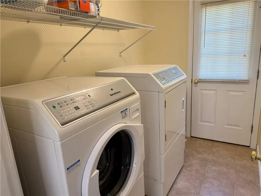 20 Casey Lane Coventry RI 02816