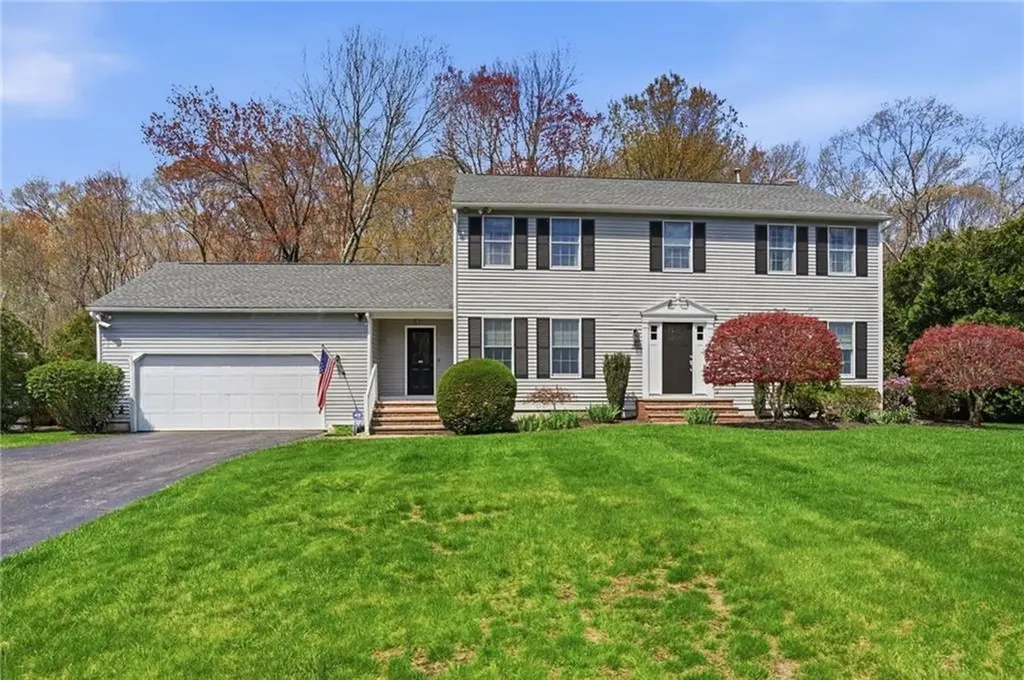 355 Larchwood Drive Warwick RI 02886