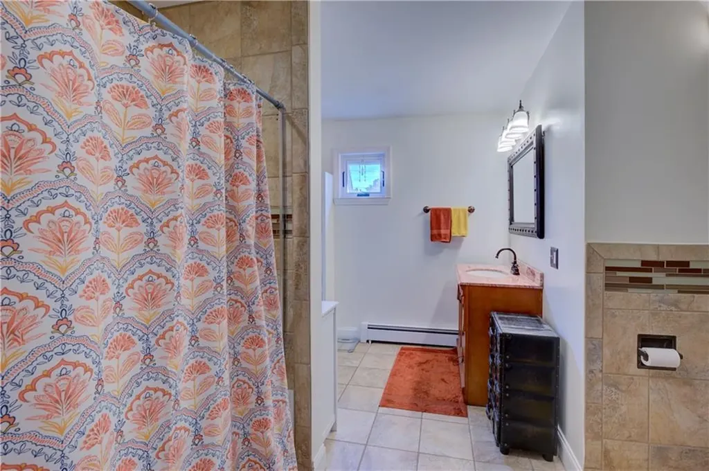 333 Greenwood Avenue Warwick RI 02886