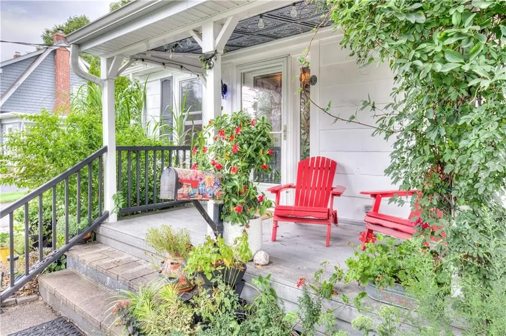 333 Greenwood Avenue Warwick RI 02886