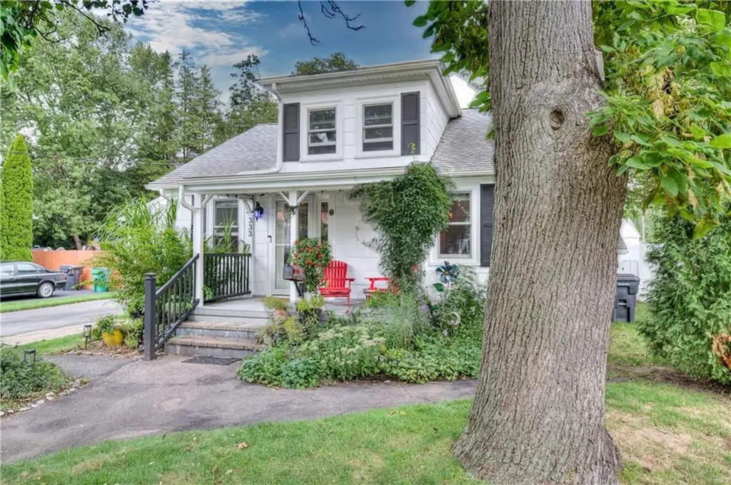 333 Greenwood Avenue Warwick RI 02886