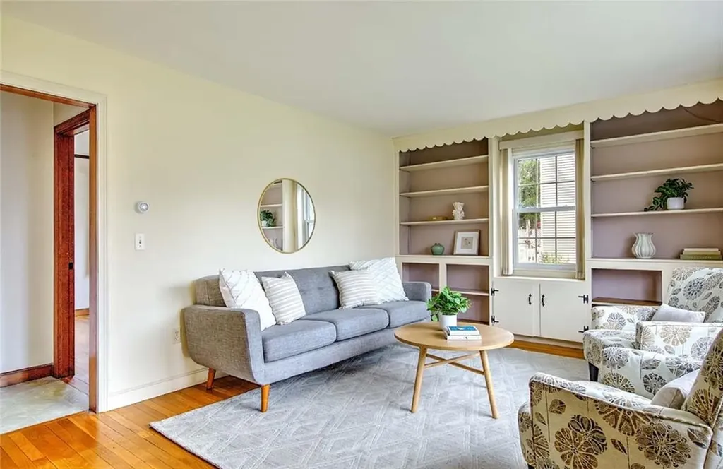 264 Waseca Avenue Barrington RI 02806