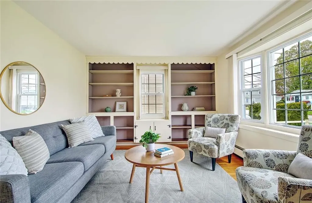 264 Waseca Avenue Barrington RI 02806