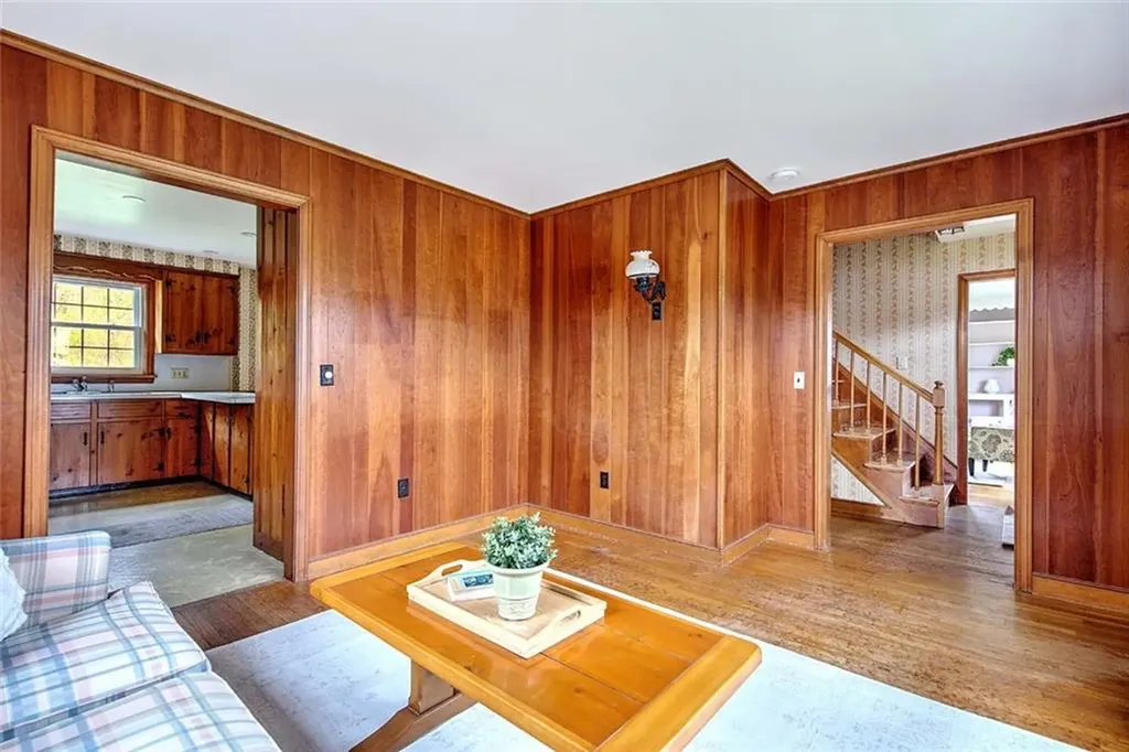 264 Waseca Avenue Barrington RI 02806