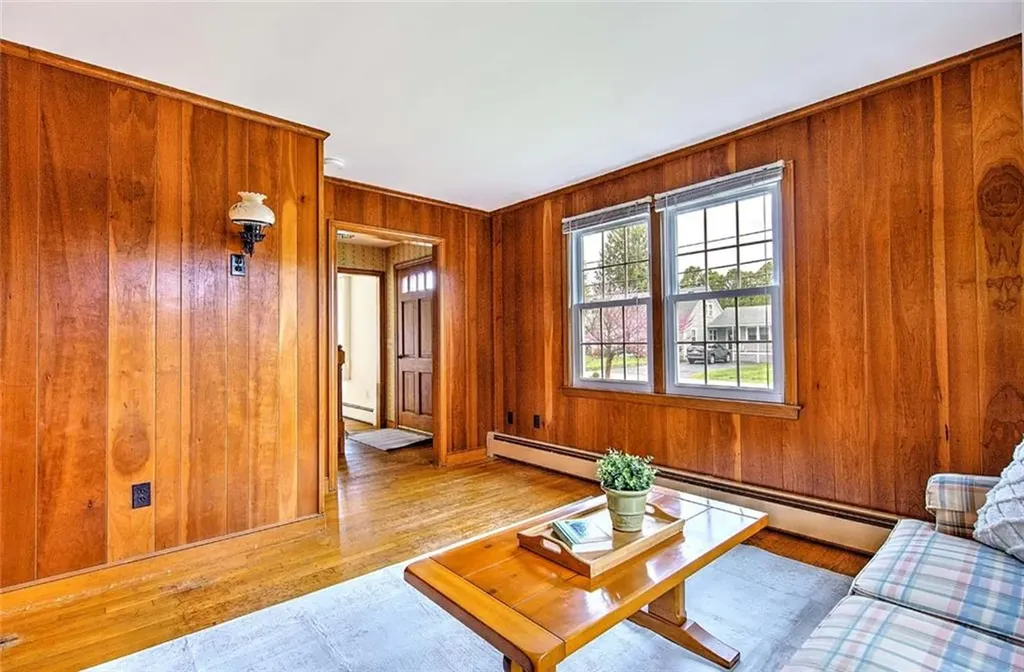 264 Waseca Avenue Barrington RI 02806